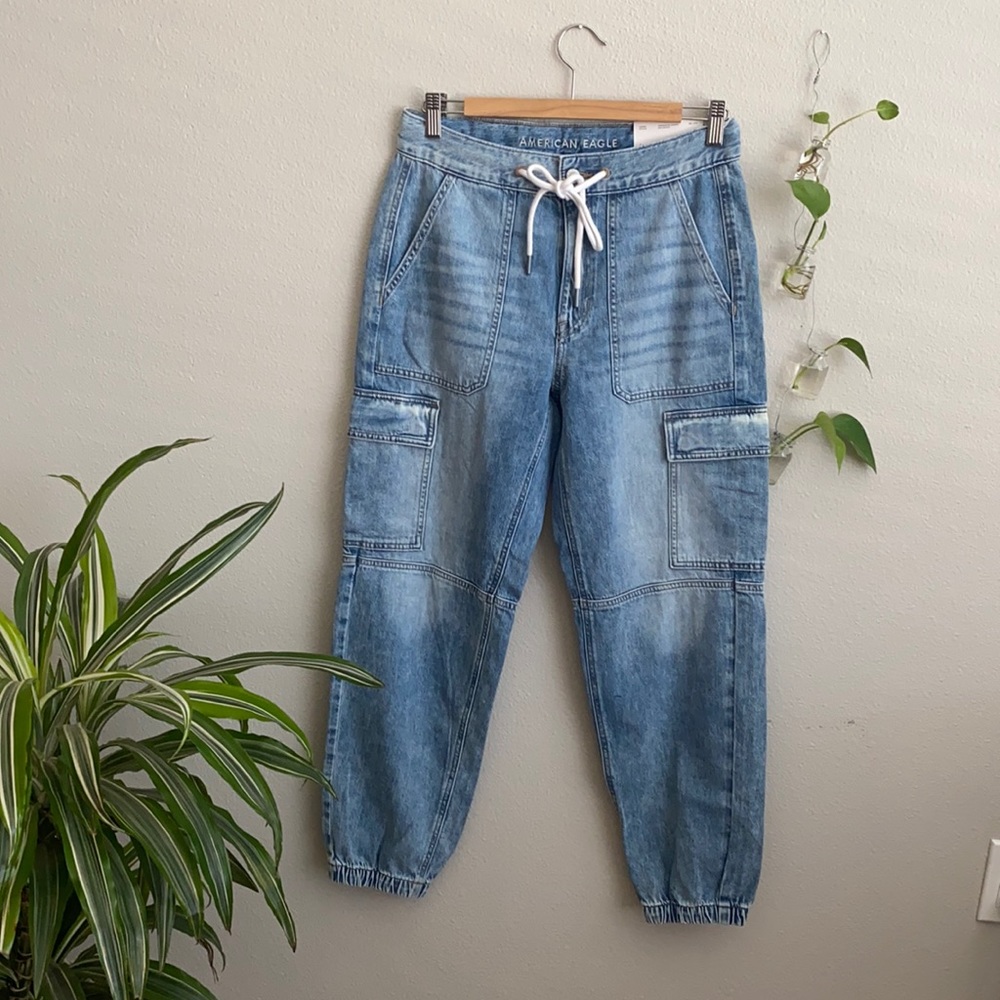 American Eagle “Jogger” denim jeans - size 6 (28W)